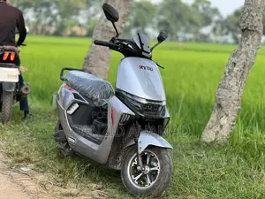 মোটরসাইকেল ২০২৬ সিলভার
