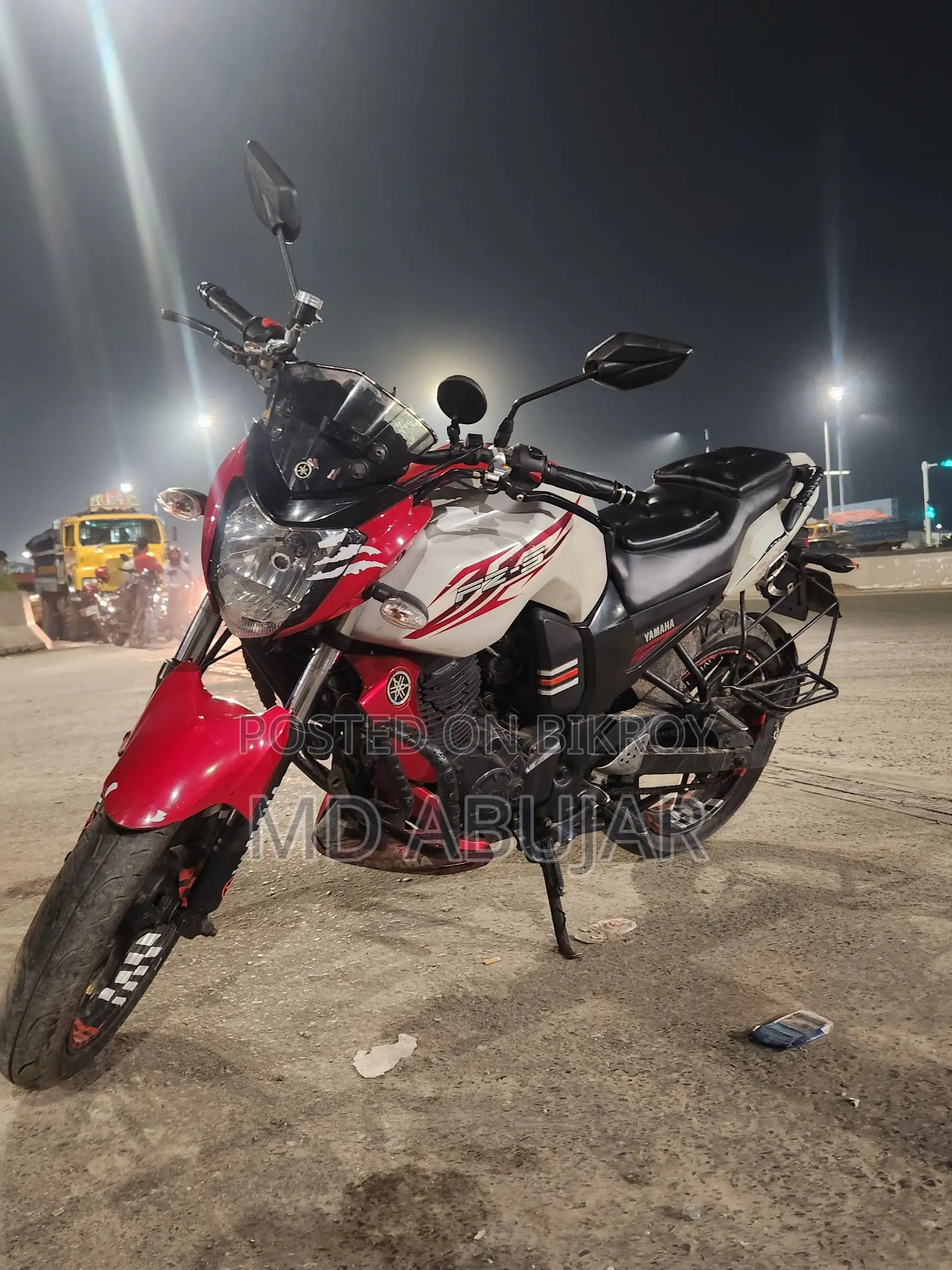 Yamaha FZ ২০১২ সাদা