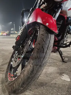 Yamaha FZ ২০১২ সাদা