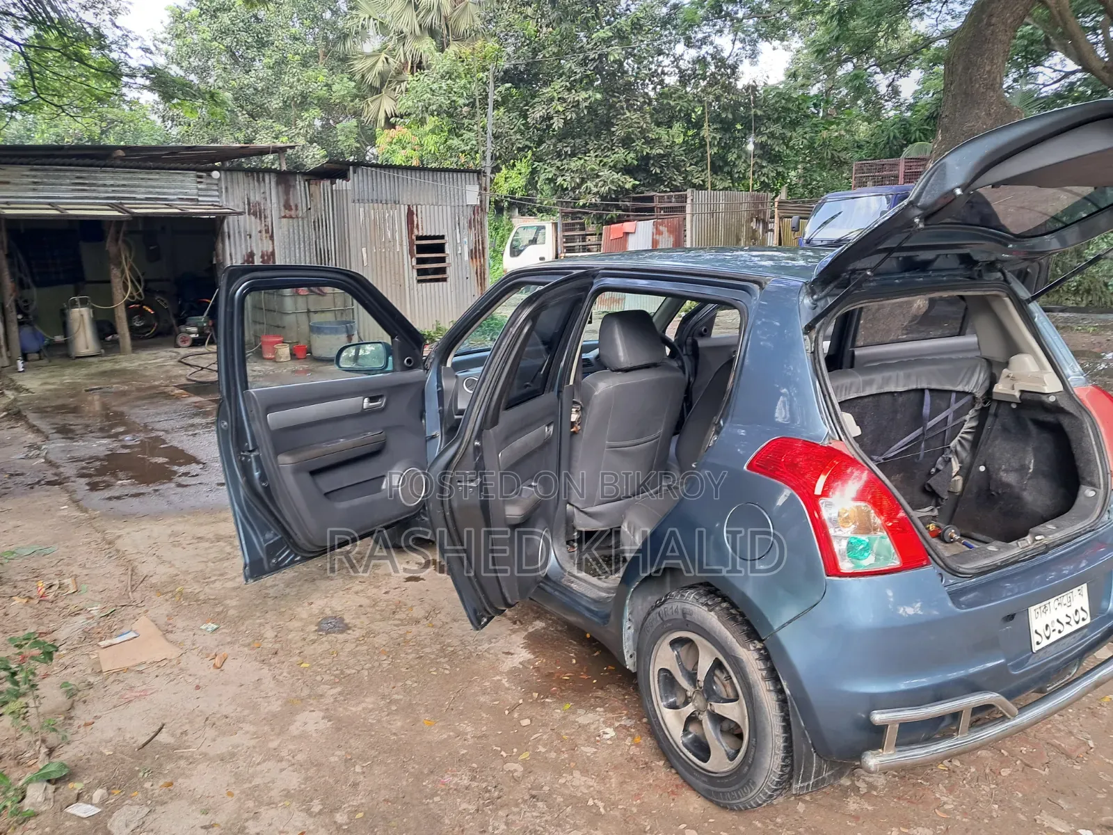 সুজুকি সুইফট স্পোর্ট ২০১১ গ্রে