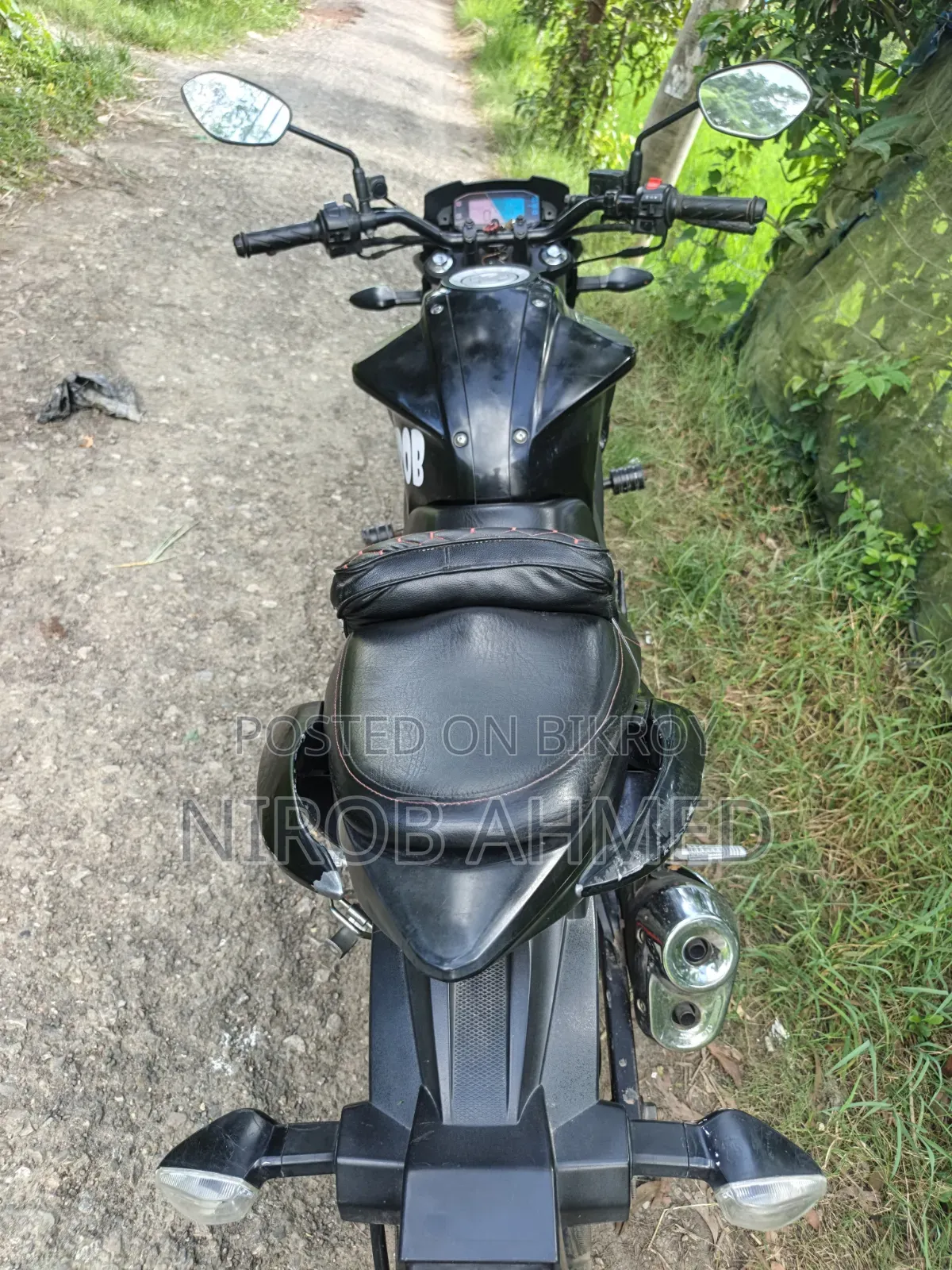 সুজুকি জিক্সার ২০২৩ কালো