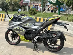 Suzuki Gixxer SF 2025 Green