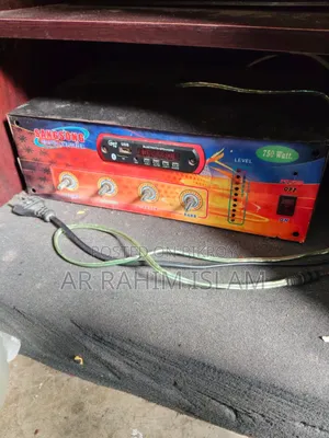 Amplifier With Speaker