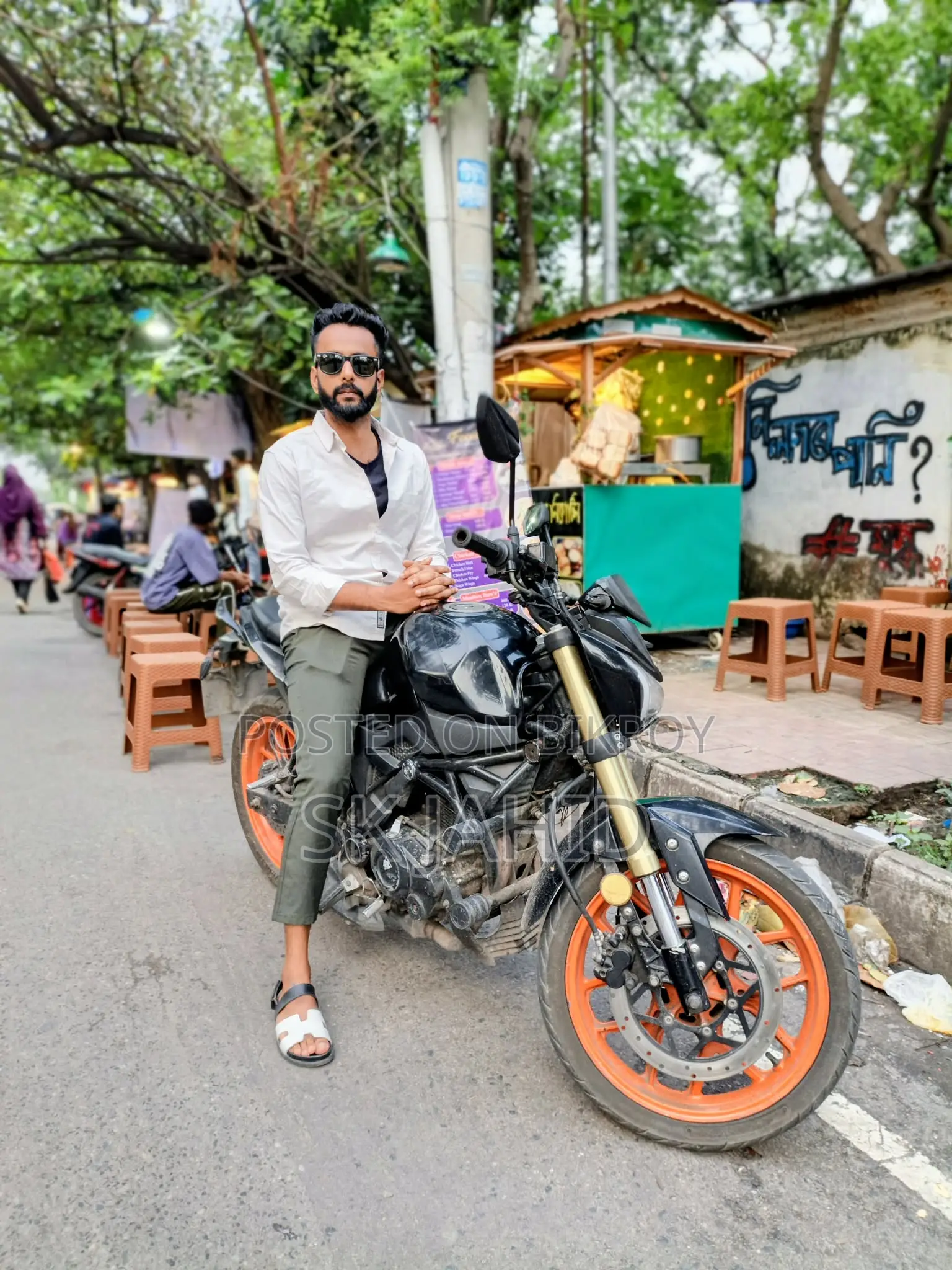 রানার বোল্ট ১৬৫আর ২০১৯ কালো