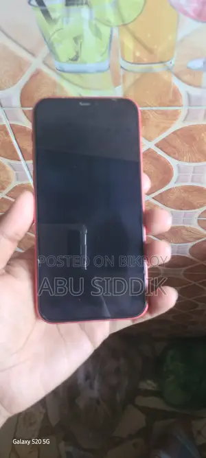 Apple iPhone 12 64 GB Red