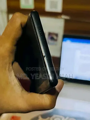 টেকনো ক্যামন ৩০এস ২৫৬ জিবি ব্ল্যাক