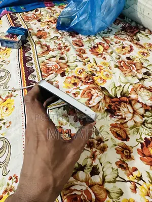 অনার এক্স৮সি ৫১২ জিবি সাদা