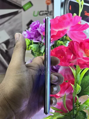 অপো রেনো ৫ প্রো ৫জি ২৫৬ জিবি গোল্ড