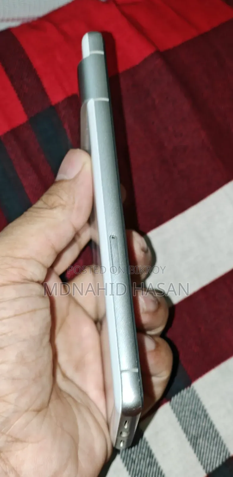 গুগল পিক্সেল ৭ ১২৮ জিবি হোয়াইট