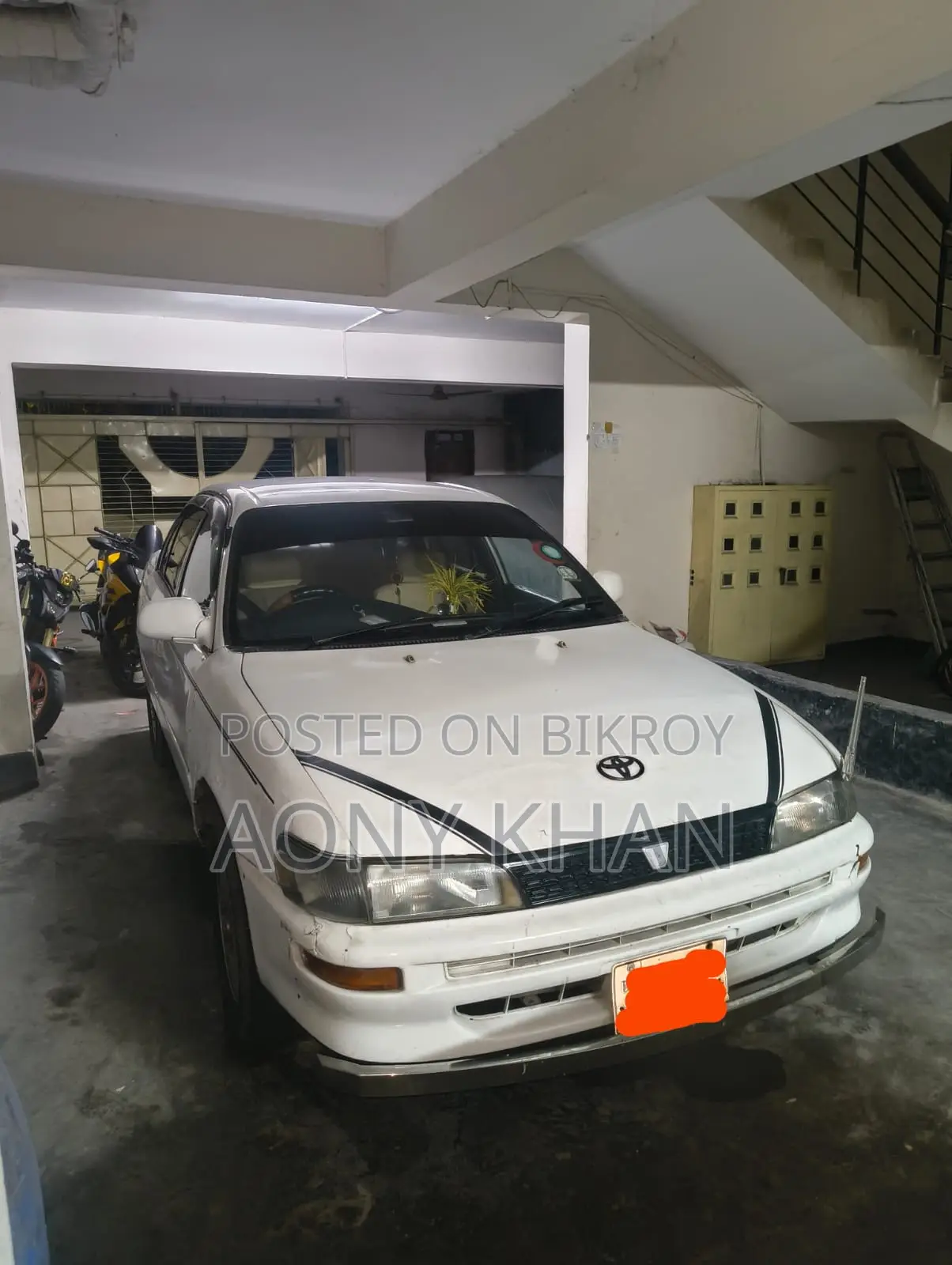 Toyota Corolla Sedan 1992 White