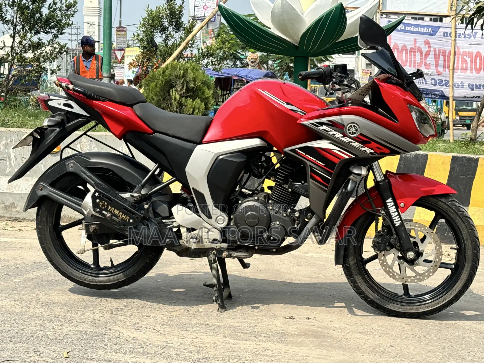 Yamaha Fazer FI V2 2024 Red