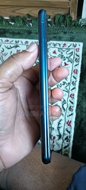 Vivo Y11 32 GB Blue
