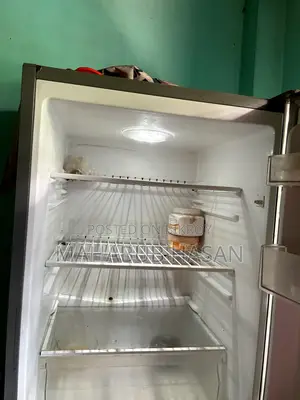 খুলনায় বিক্রির জন্য ফ্রিজ