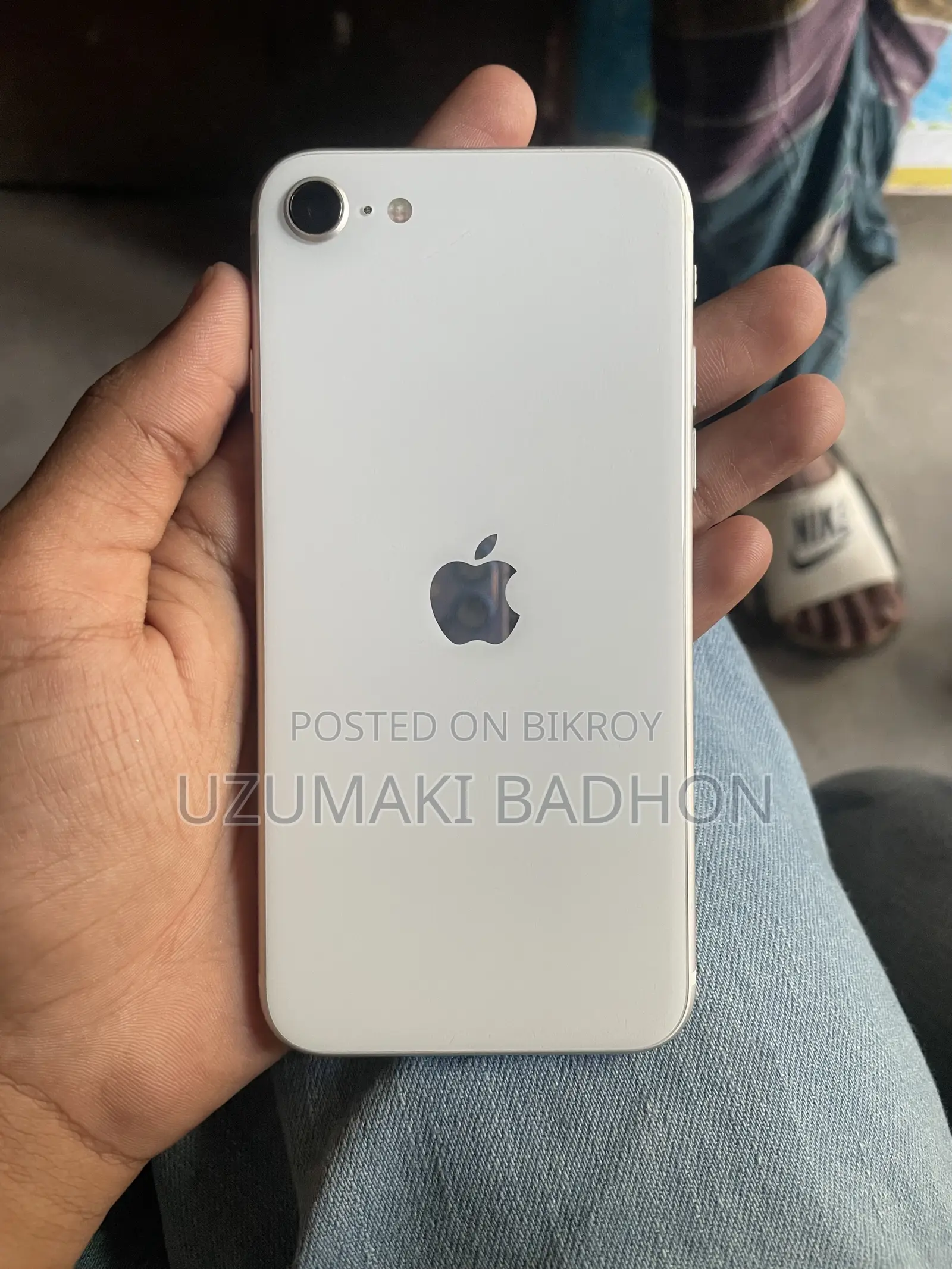 নিউ অ্যাপল আইফোন এসই (২০২০) ৬৪ জিবি হোয়াইট