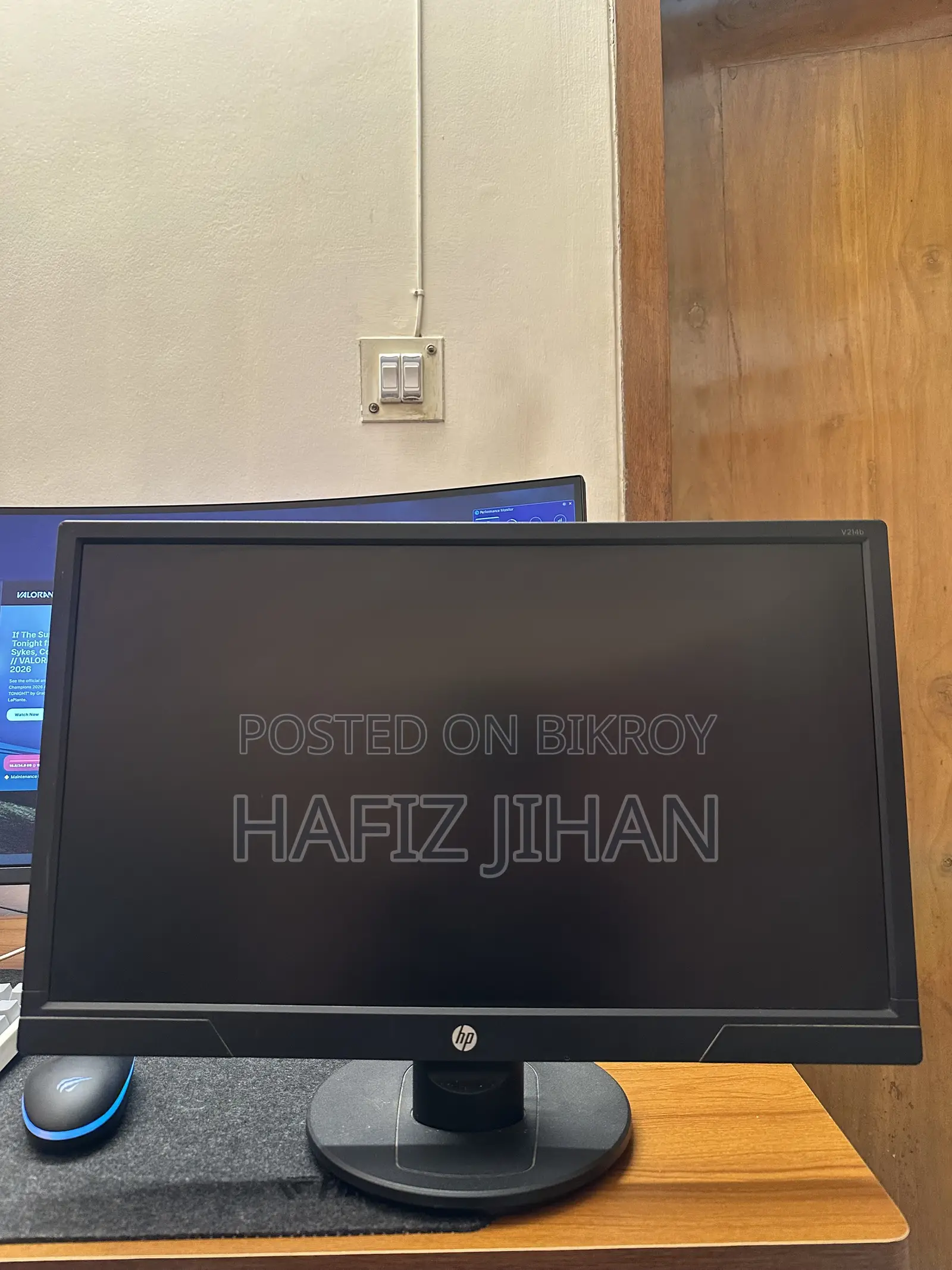 HP V214b 20.7-Inch Full HD LED Monitor