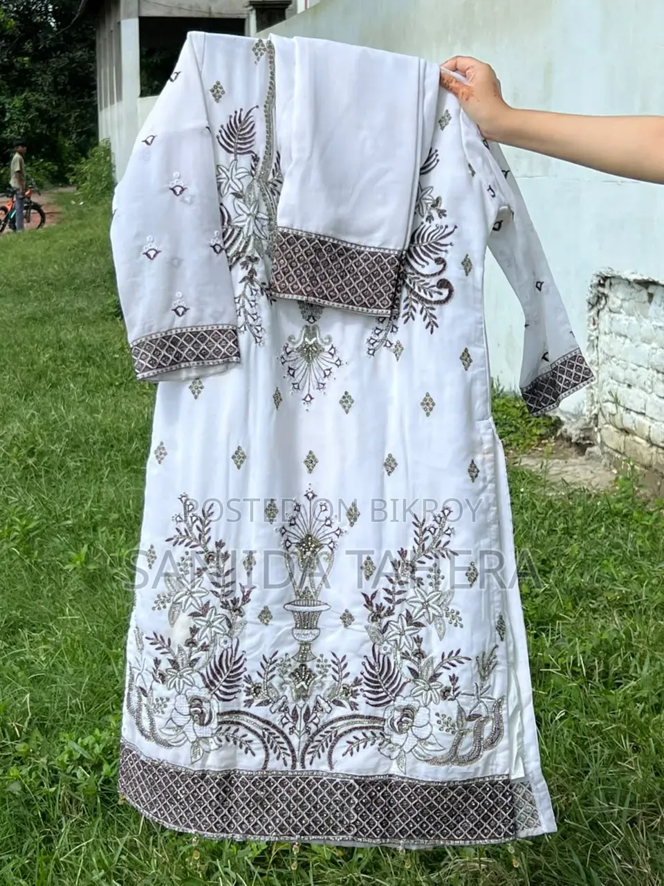 Party 3 Piece for Sale