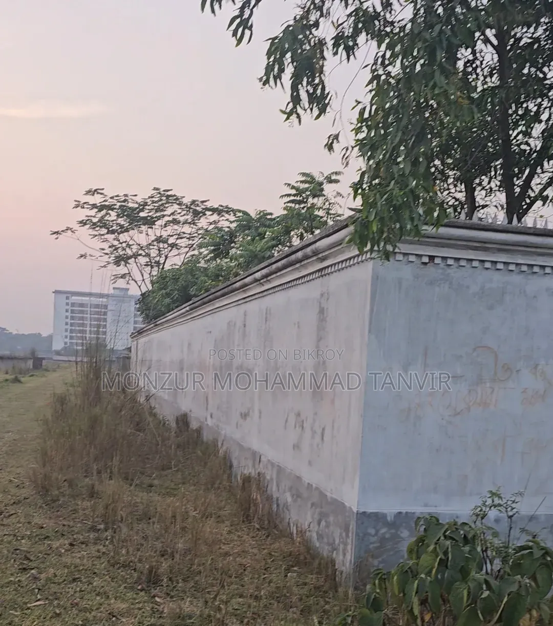 আশুলিয়া মডেল টাউনে ০৩ কাঠার দক্ষিণমুখী জমি বিক্রি হবে