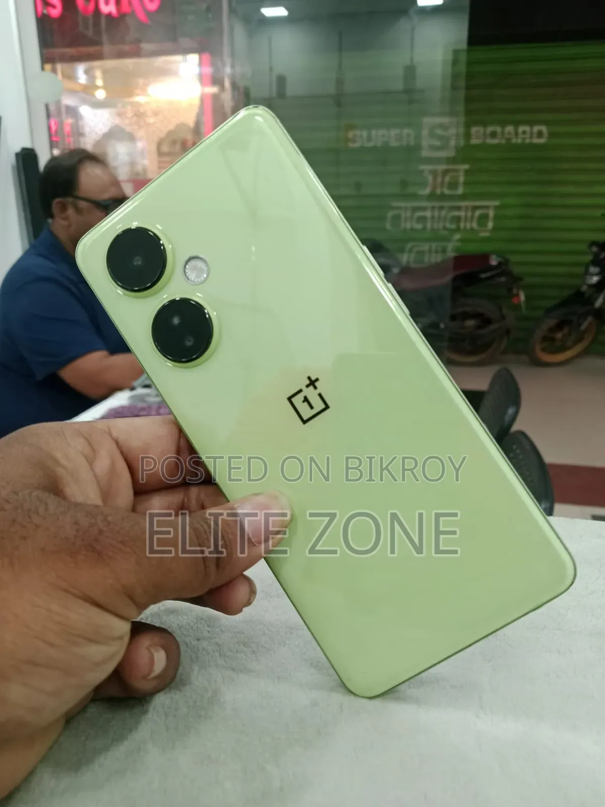 ওয়ানপ্লাস নর্ড সিই ৩ লাইট ৫জি ১২৮ জিবি