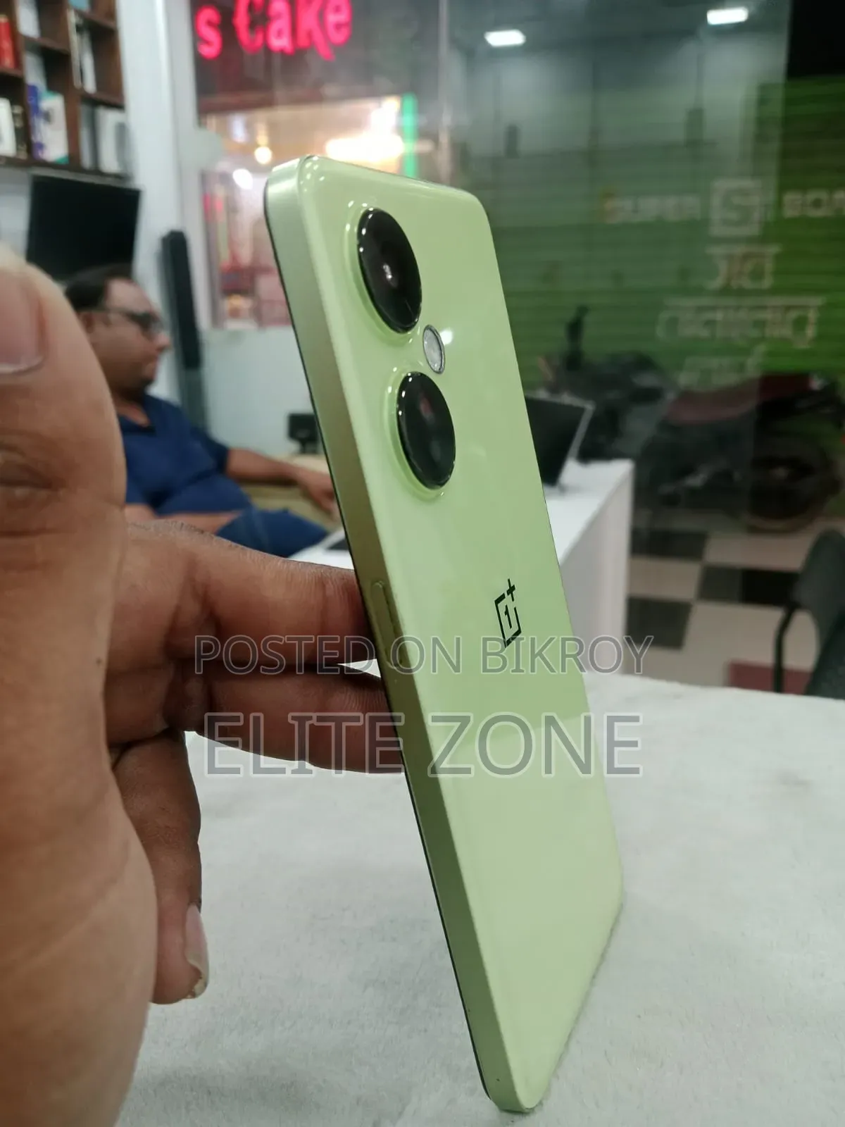 ওয়ানপ্লাস নর্ড সিই ৩ লাইট ৫জি ১২৮ জিবি