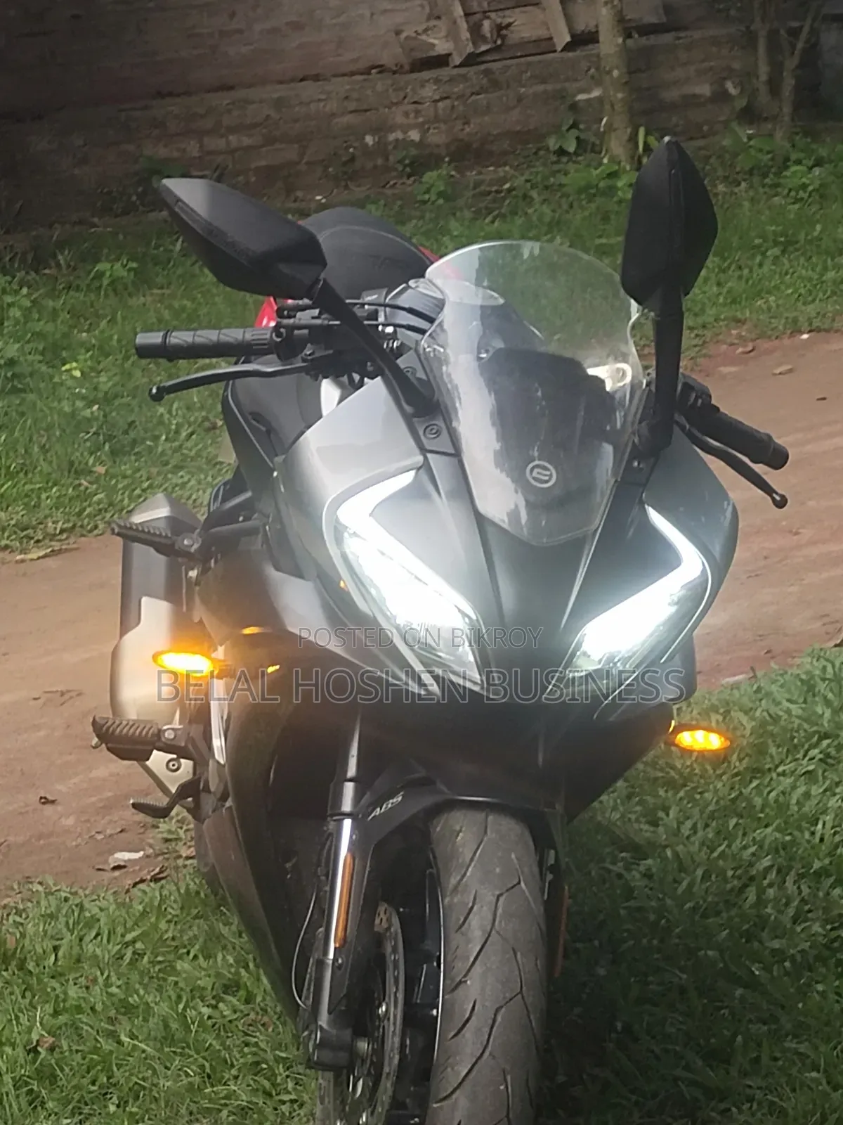 New CFMoto 300SR 2025 Black