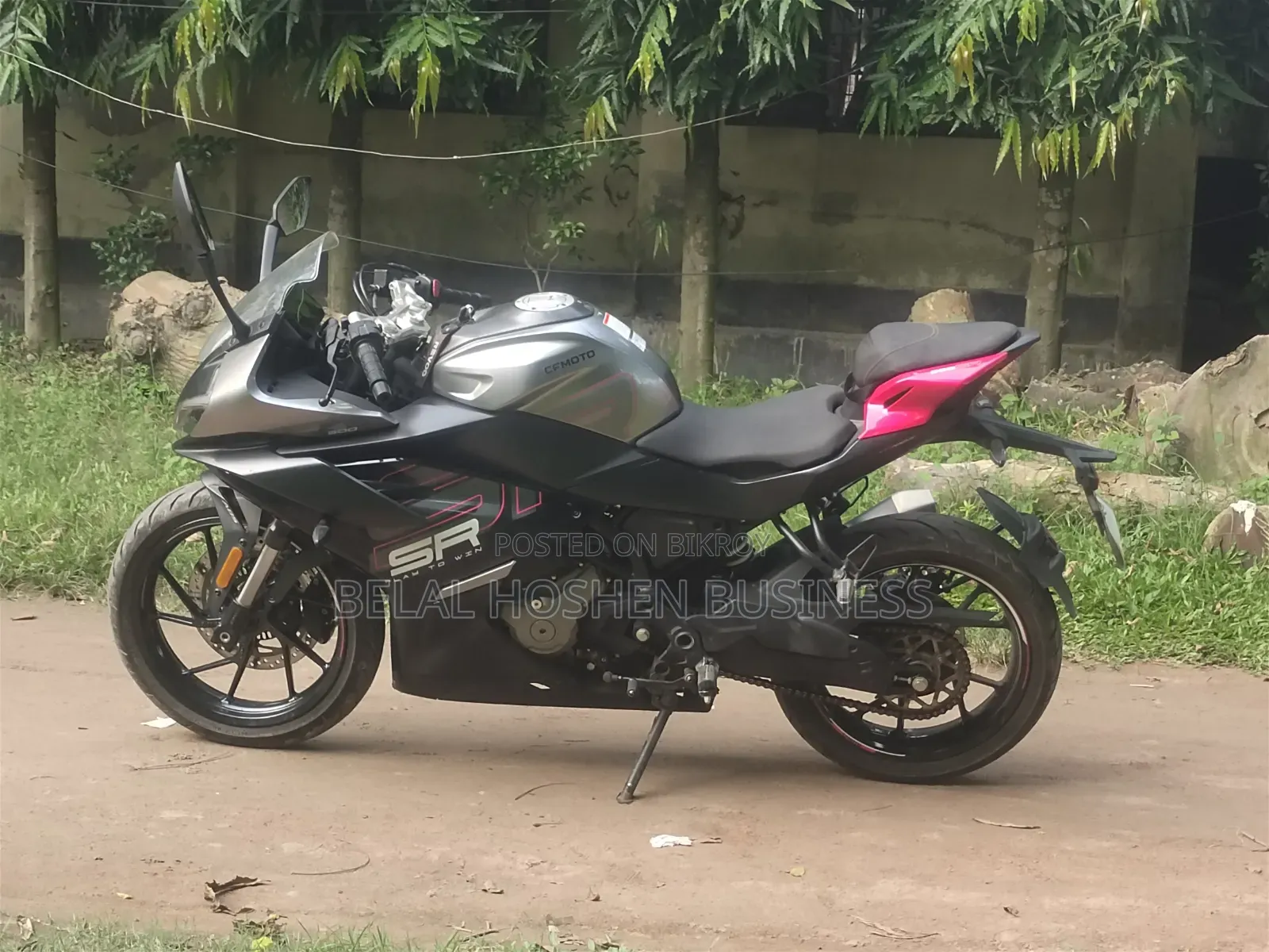 New CFMoto 300SR 2025 Black