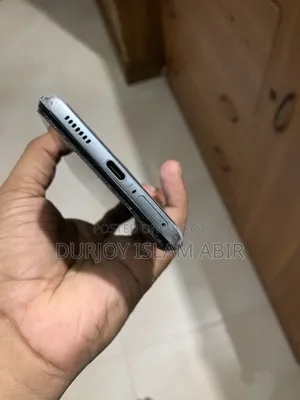 iQOO 128 GB Orange