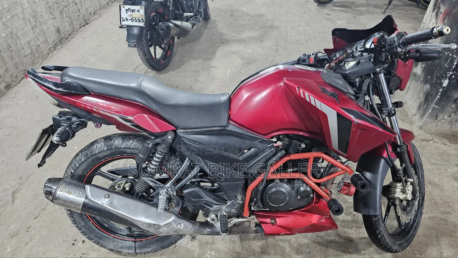 TVS Apache RTR 160 2V 2021 Red