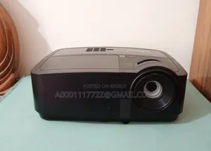 INFOCUS IN128HDX Full HD 4000 Lumens DLP Cinema Projector Made in USA