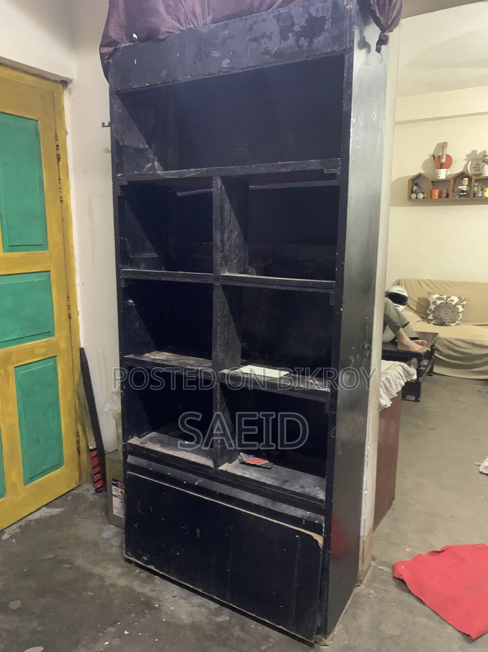 Book Shelf Urgent Sell