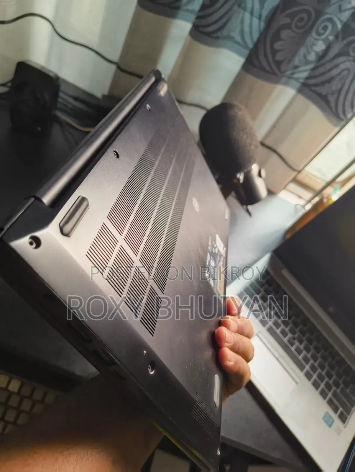 ল্যাপটপ 8GB Intel Core i3 SSD 512GB