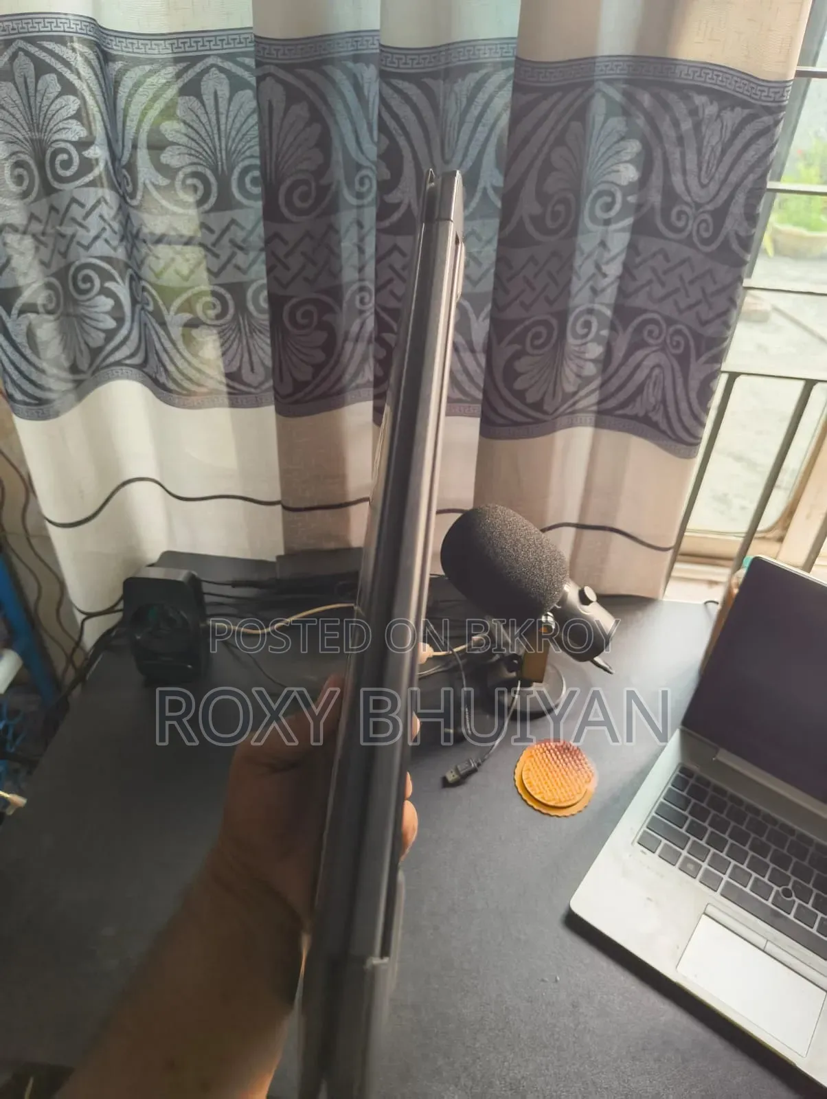ল্যাপটপ 8GB Intel Core i3 SSD 512GB