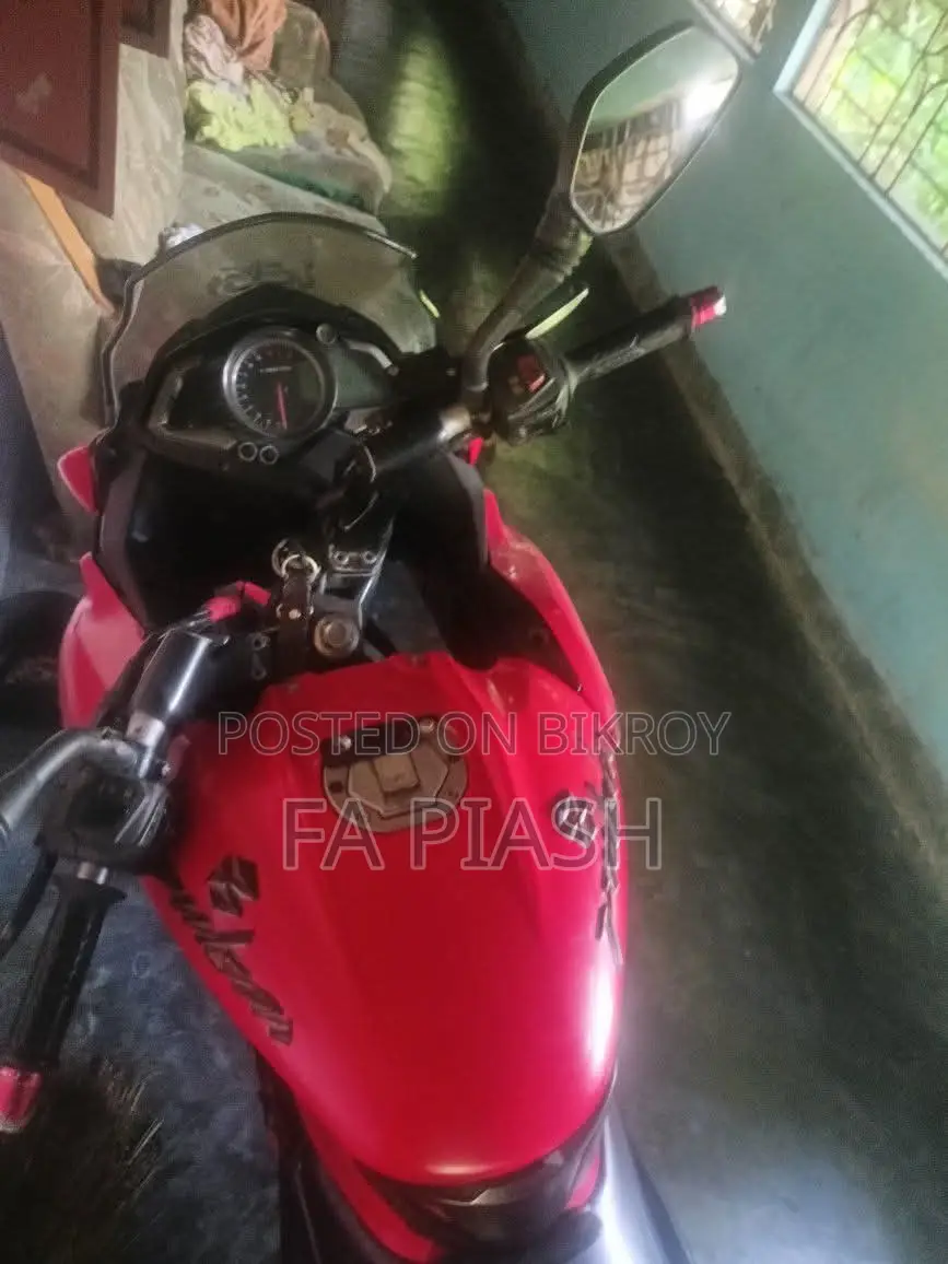 Bajaj Pulsar 150 2016 Red