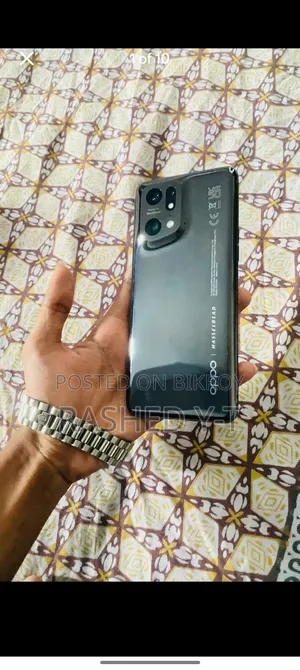 Oppo Find X5 Pro ২৫৬ জিবি