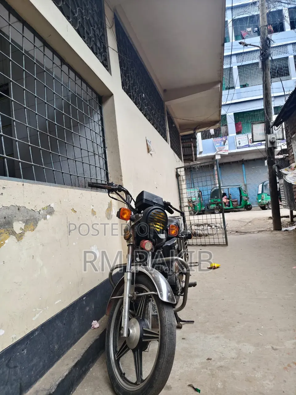হিরো ডন ১০০ ২০০৯ কালো