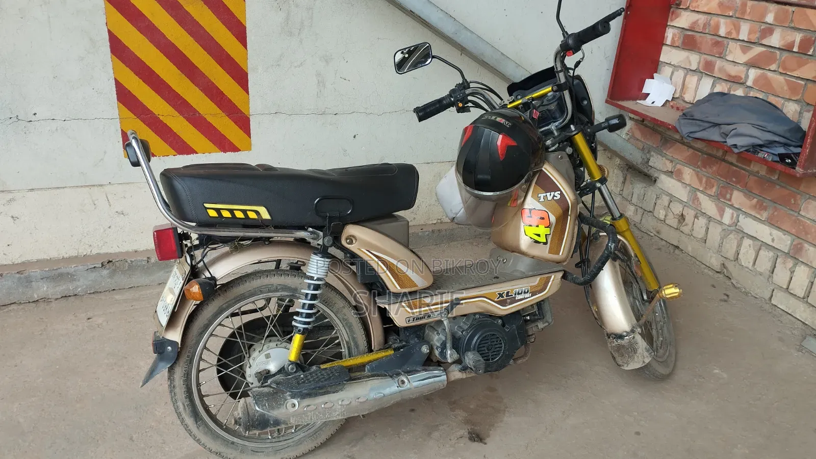 TVS XL 100 Comfort 2021 Beige