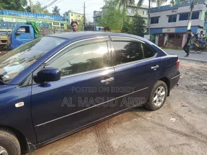 টয়োটা প্রিমিও ২০০৩ ব্লু