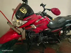 হিরো গ্ল্যামার ২০১৮ রেড