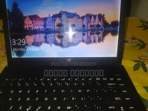 Laptop ASUS X401A 8GB HDD 500GB