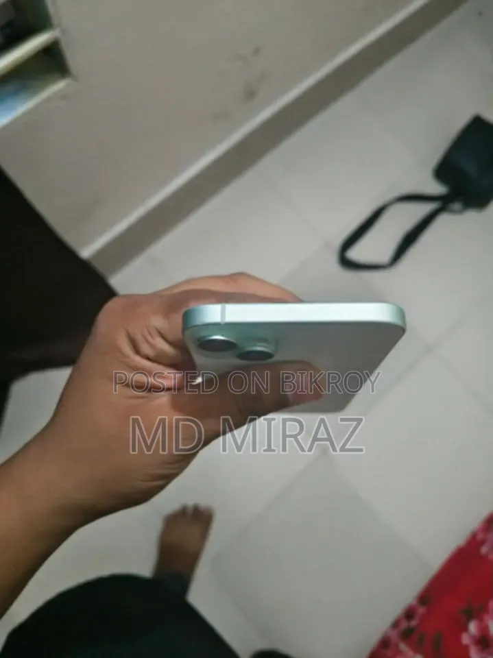 Apple iPhone 15 Plus 128 GB Green
