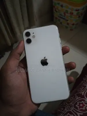 অ্যাপল আইফোন ১১ ৬৪ জিবি হোয়াইট