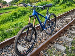 সাইকেলট্রেড এক্সসি৯০০ কাস্টম বিল্ড