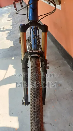 সাইকেলট্রেড এক্সসি৯০০ কাস্টম বিল্ড