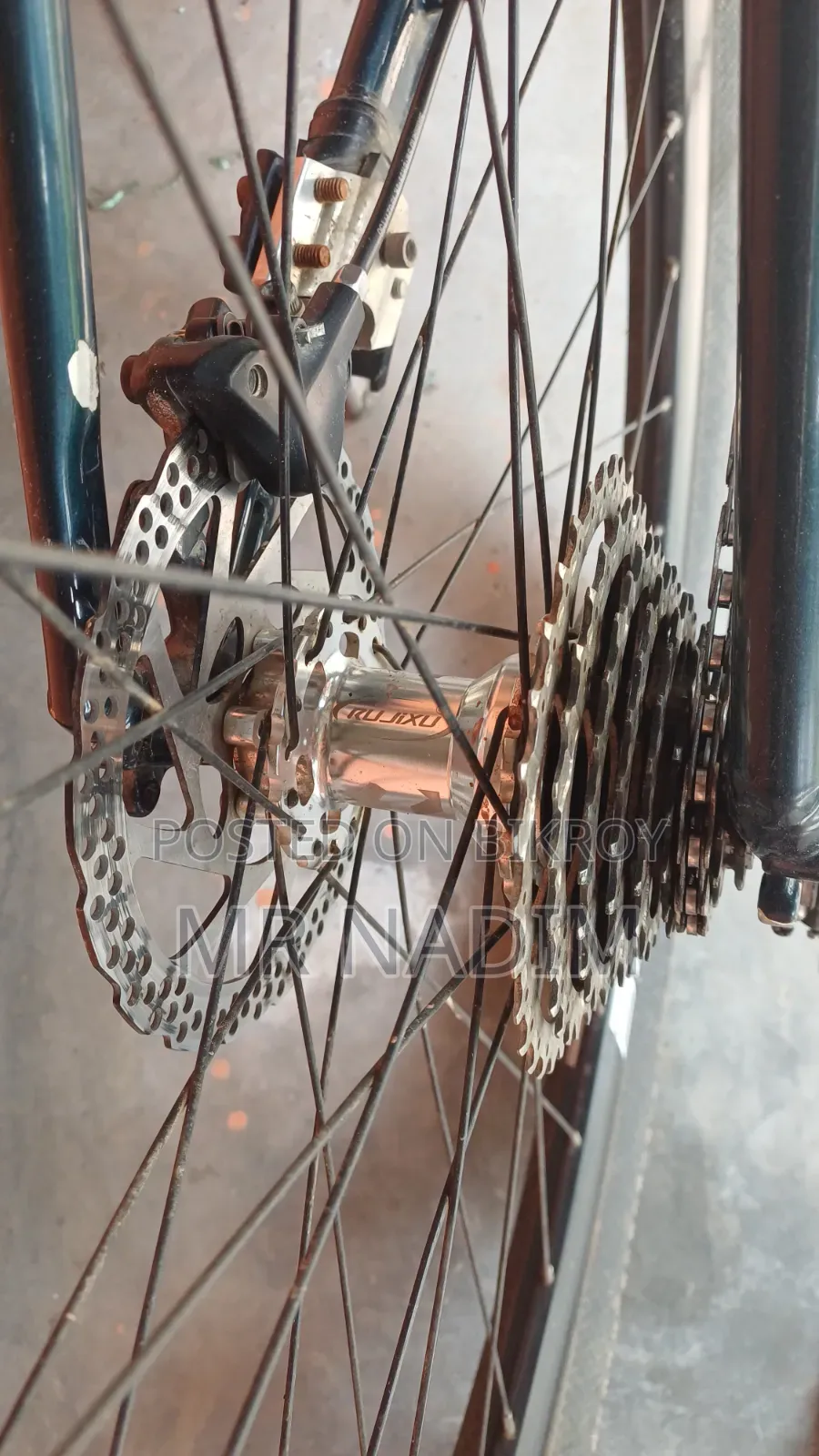 সাইকেলট্রেড এক্সসি৯০০ কাস্টম বিল্ড