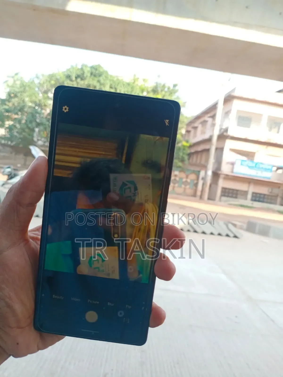 মোবাইল ফোন ৬৪ জিবি ব্ল্যাক