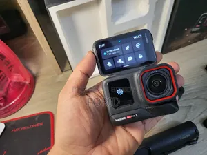 Insta 360 Ace Pro 2 Creator Combo