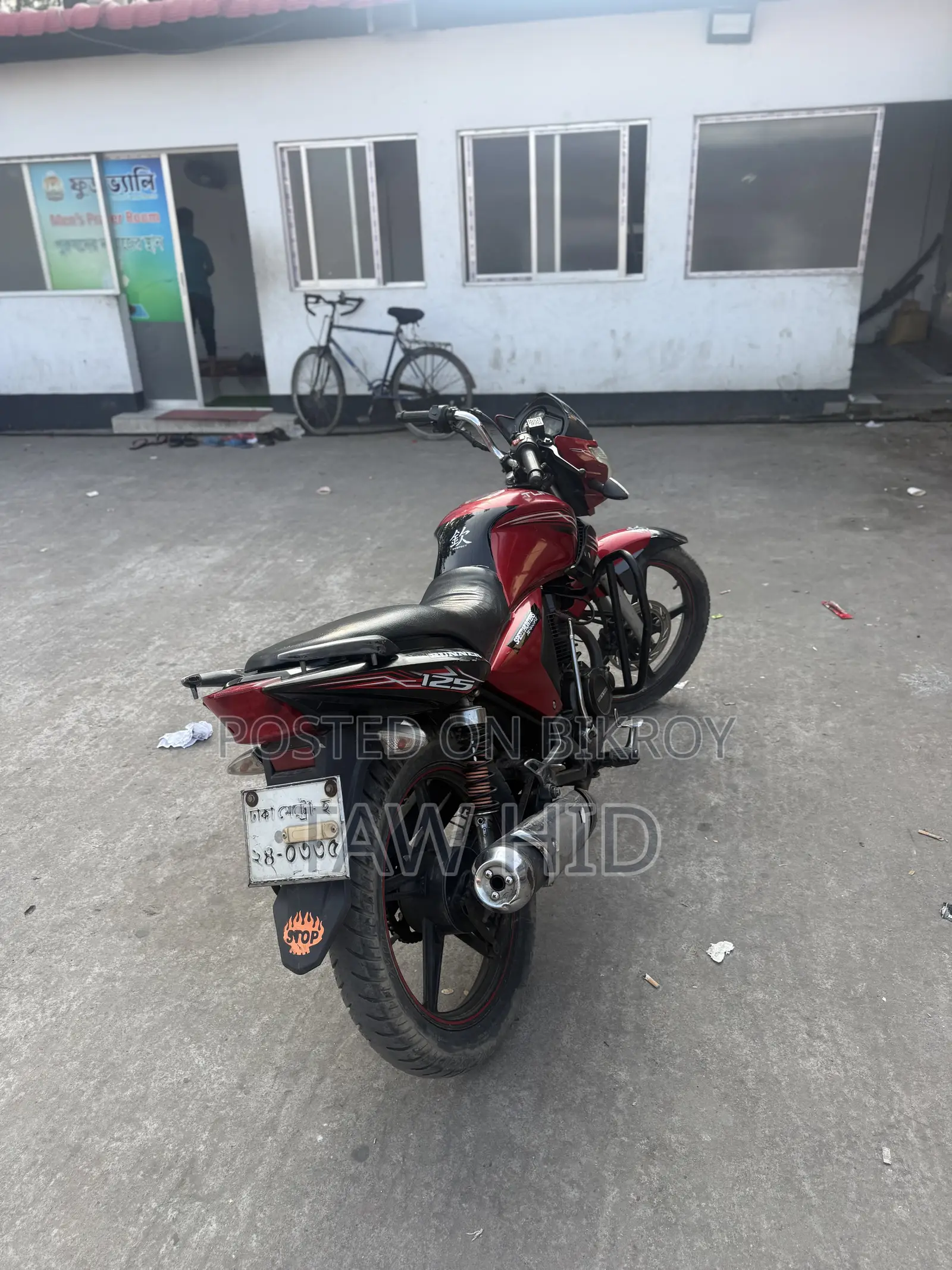 রানার টার্বো ১২৫ ২০১৬ লাল