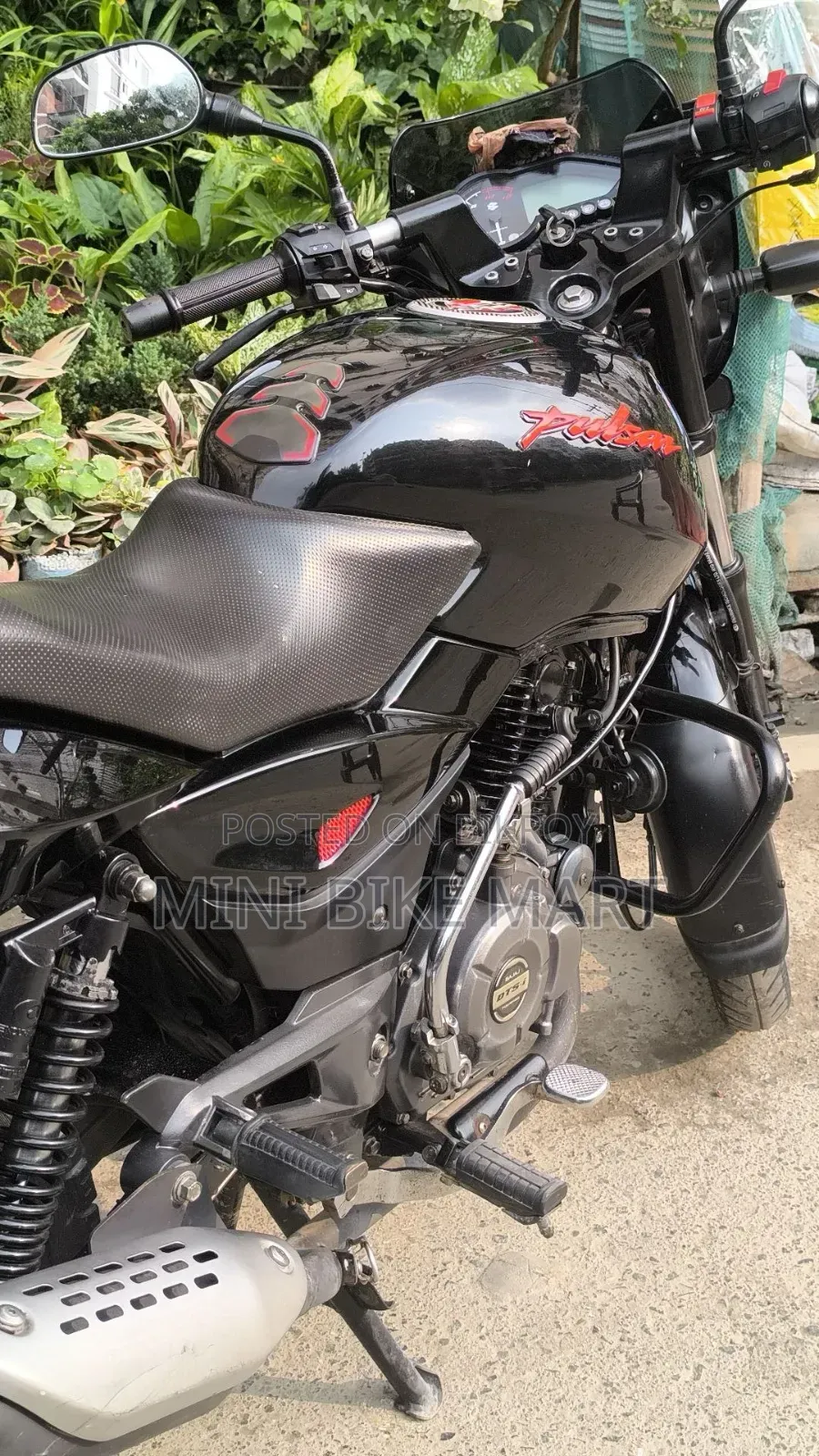 বাজাজ পালসার ১৫০ ২০২৩ কালো