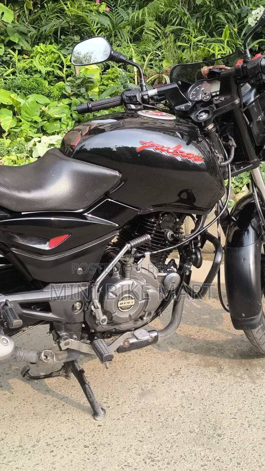 বাজাজ পালসার ১৫০ ২০২৩ কালো