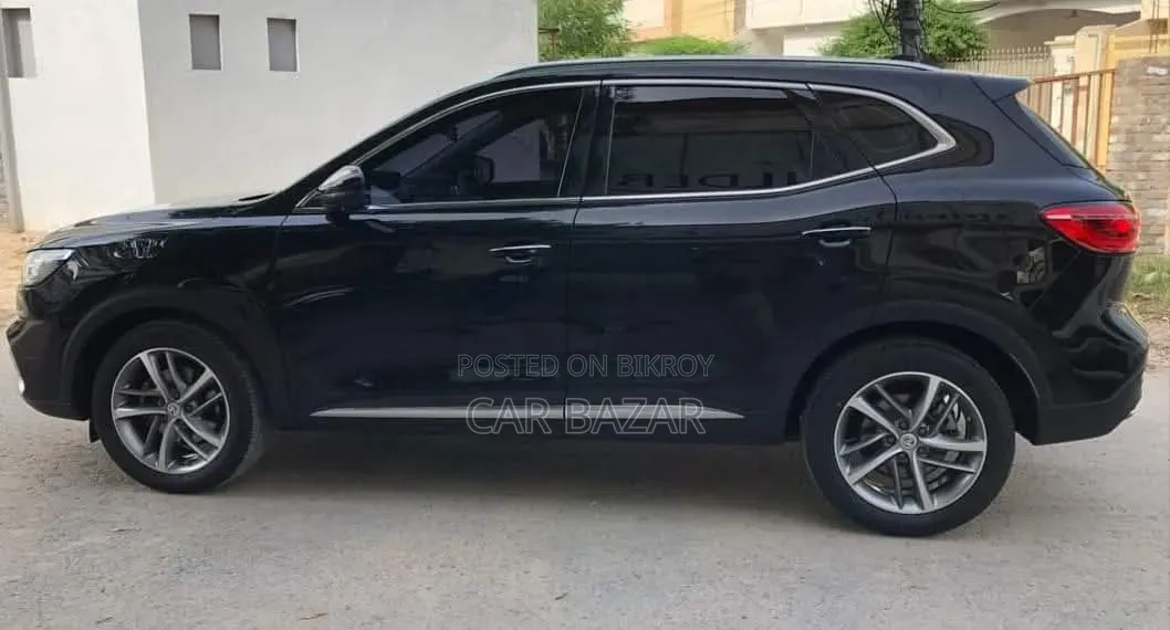 MG HS Essence 1.5T 2021 Black