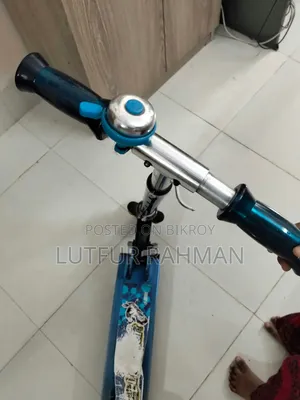 শিশুদের জন্য স্কুটি